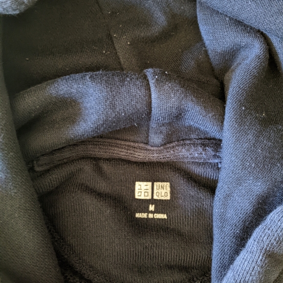 Uniqlo Pullover Hoodie - Picture 4 of 4